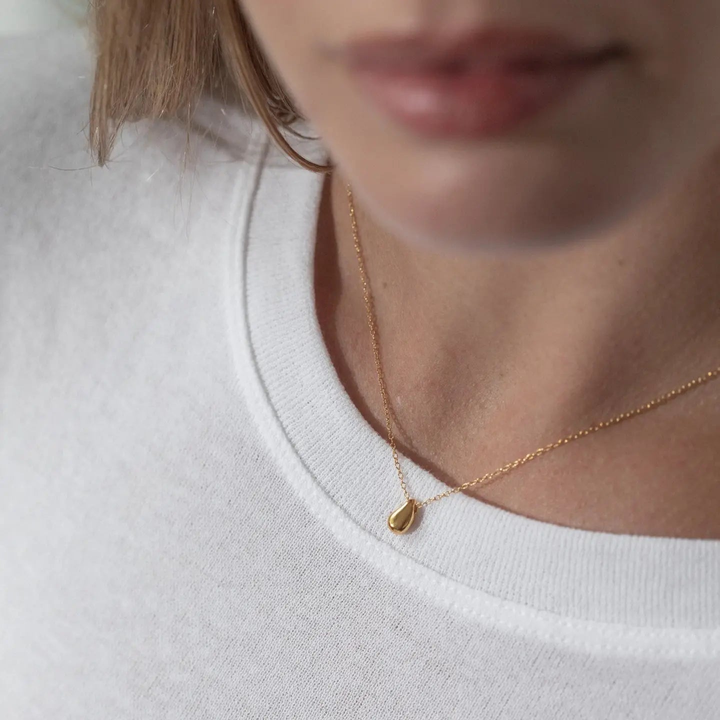 Gold Dewdrop Necklace