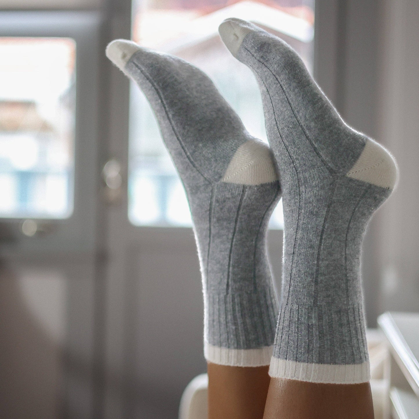 Merino Wool Banded Socks | Grey